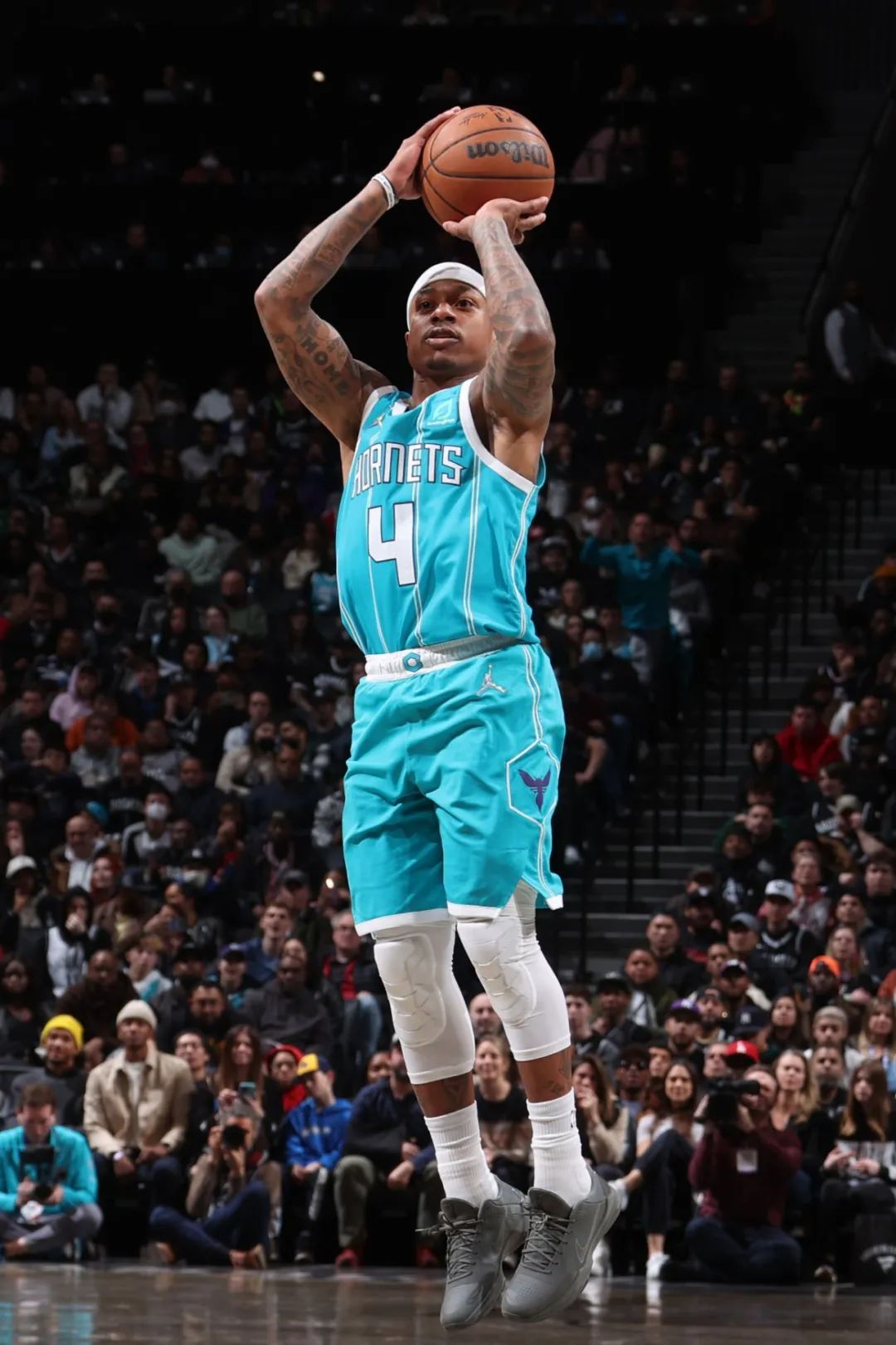 欧文和乔治球鞋,nikekobeivprotro男子篮球鞋