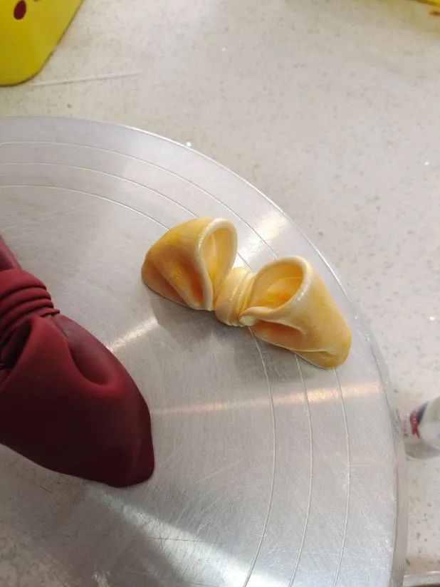 网红蛋糕店黑幕,知名网红蛋糕店被立案调查