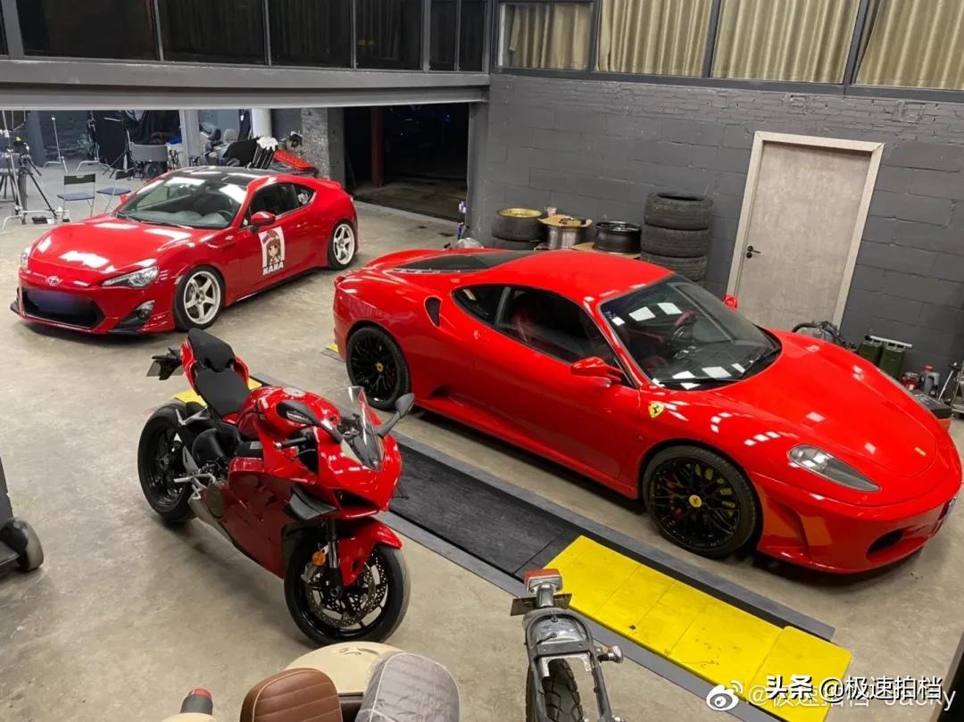 花十几万买摩托的人什么心态,花10万买摩托的人有车吗