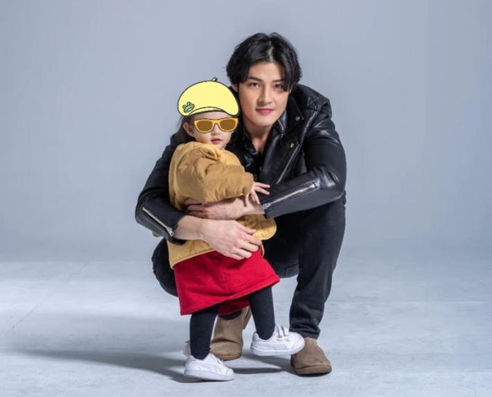 洗米嫂卖房替夫还债，张轩睿恋情曝光，百万网红骗财骗色张杰被骂