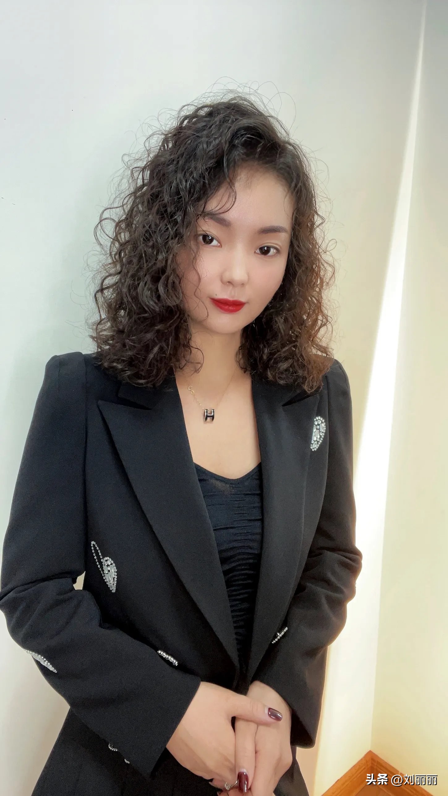 简单又霸气的中长发型,最简单最漂亮最优雅的发型