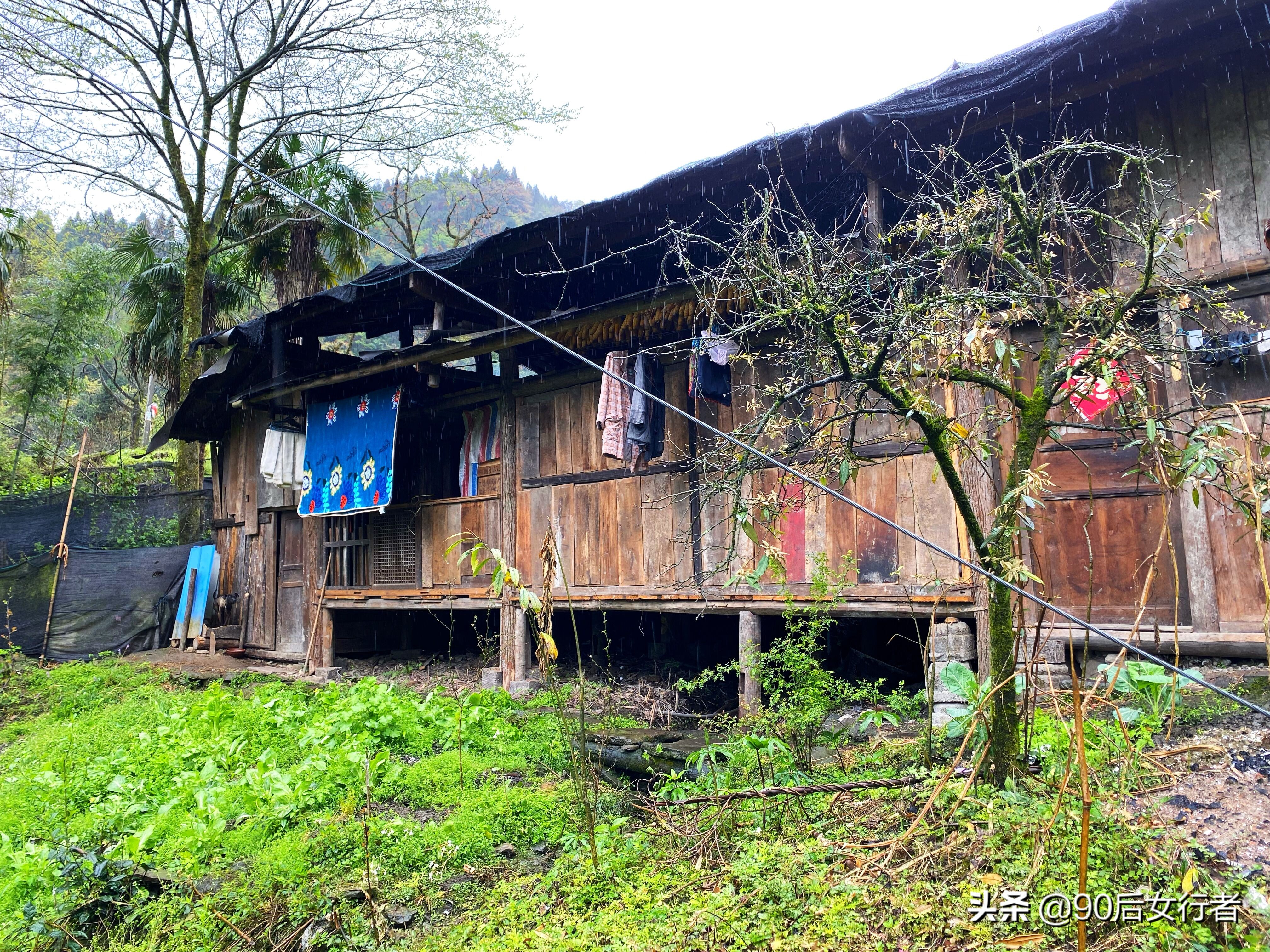雨天徒步十里长山凹,走进大自然翻山越岭户外徒步