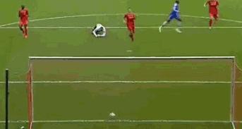 亲历两期银河战舰的拉莫斯与利物浦复兴基石的范戴克，你中意谁？