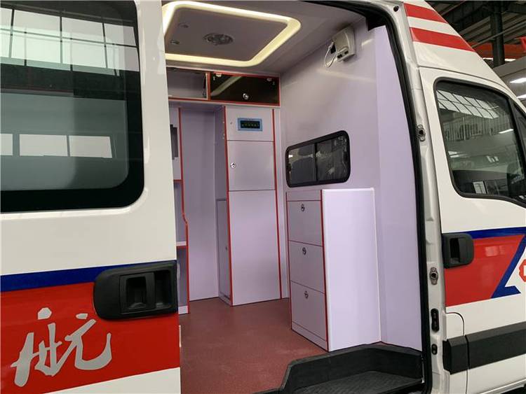 依维柯欧胜方舱救护车依维柯120救护车大型急救车配置