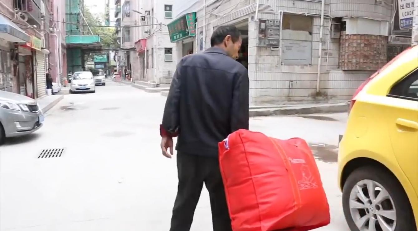 为了活着而活着，看不见人生的希望，解密深圳“三和大神”的生活