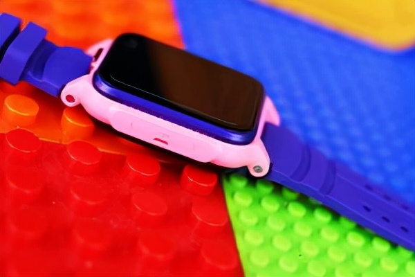 360儿童学习手表P2评测：10重AI精准定位安全和学习双重兼顾