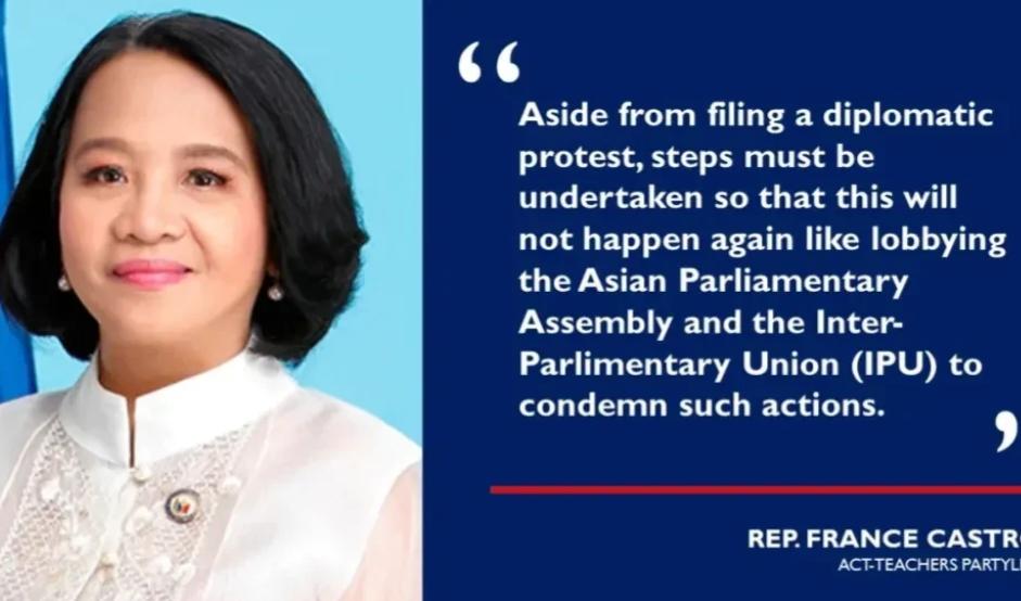 菲海警船擅闯仁爱礁被驱离,菲海警船打掩护靠近仁爱礁