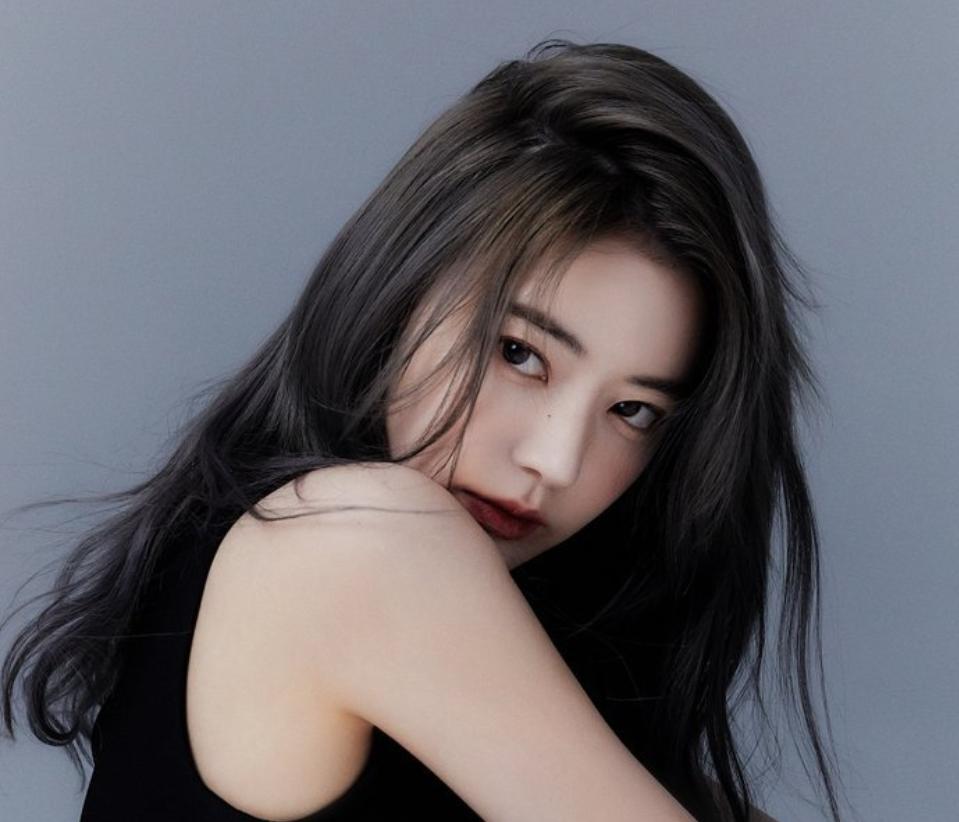 韩式审美毁人！日本偶像韩国出道变网红脸，气质风尘毫无辨识度