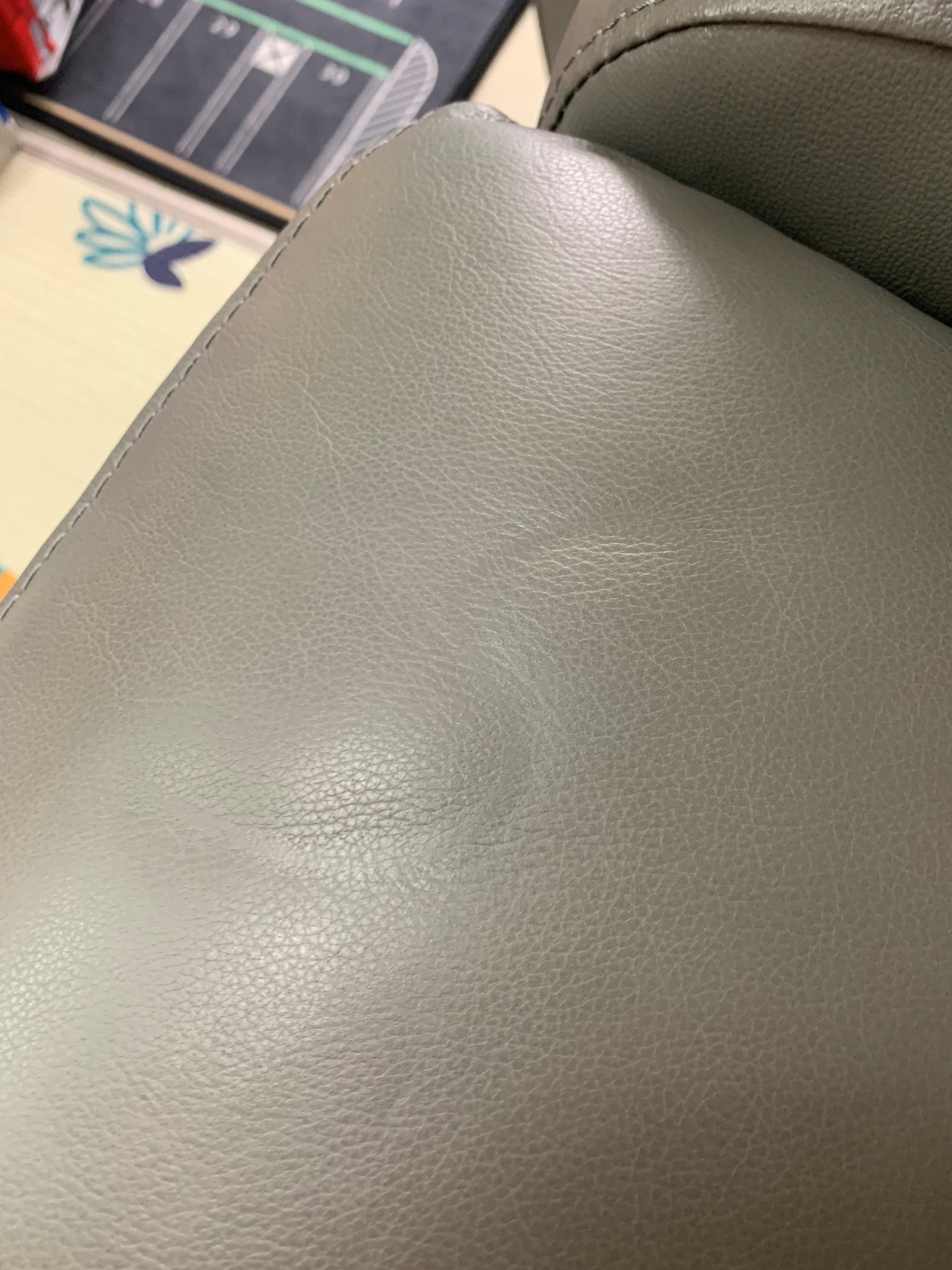 芝华仕头等舱真皮沙发烂了,在网上买芝华仕头等舱沙发靠谱吗