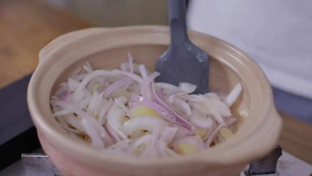 鱼头这样做超好吃,大厨教你这样做鱼头麻辣鲜香