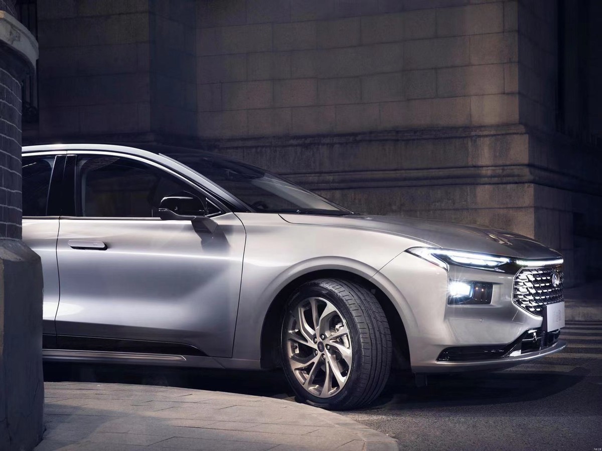 价格最坚挺的7款车2019不降价榜单,这3款车很实惠但必然是靓车