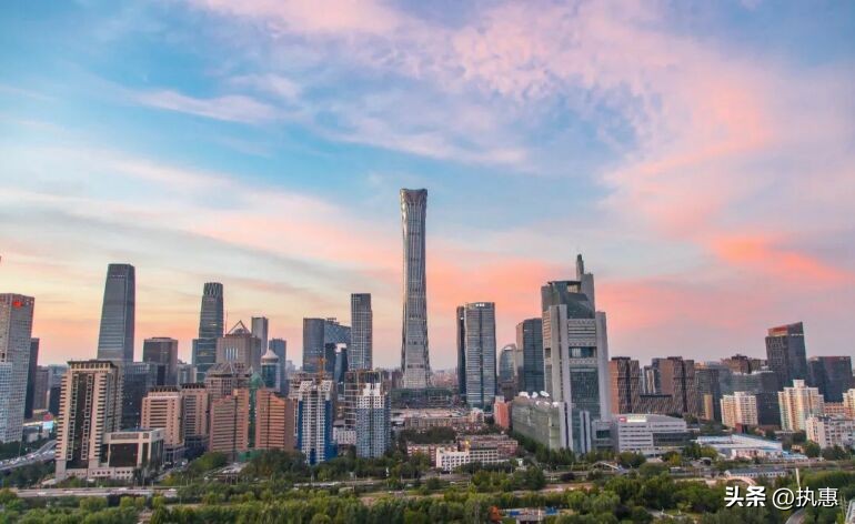 旅游井喷式发展,旅游经济全面爆发