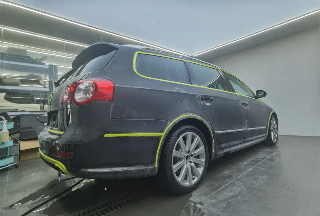 r36翻新改造全过程,大众r36这么老的车怎么还卖这么贵