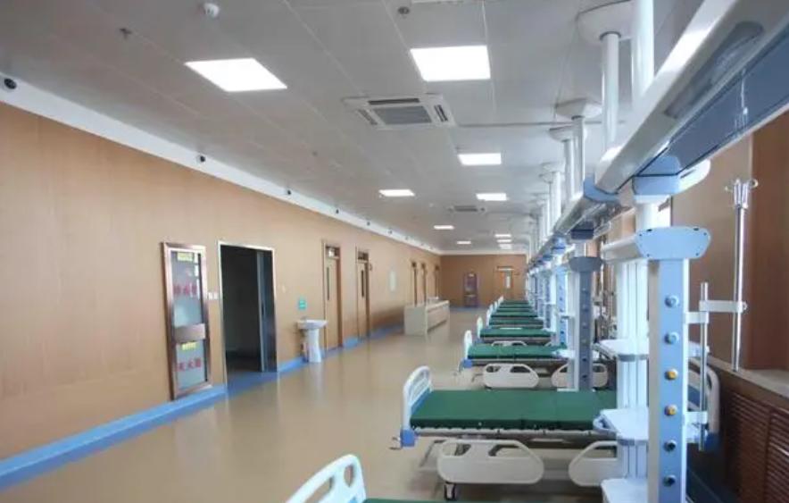 女护士遭医生强奸,联合男友将其当街砍死,死到临头为何高兴落泪