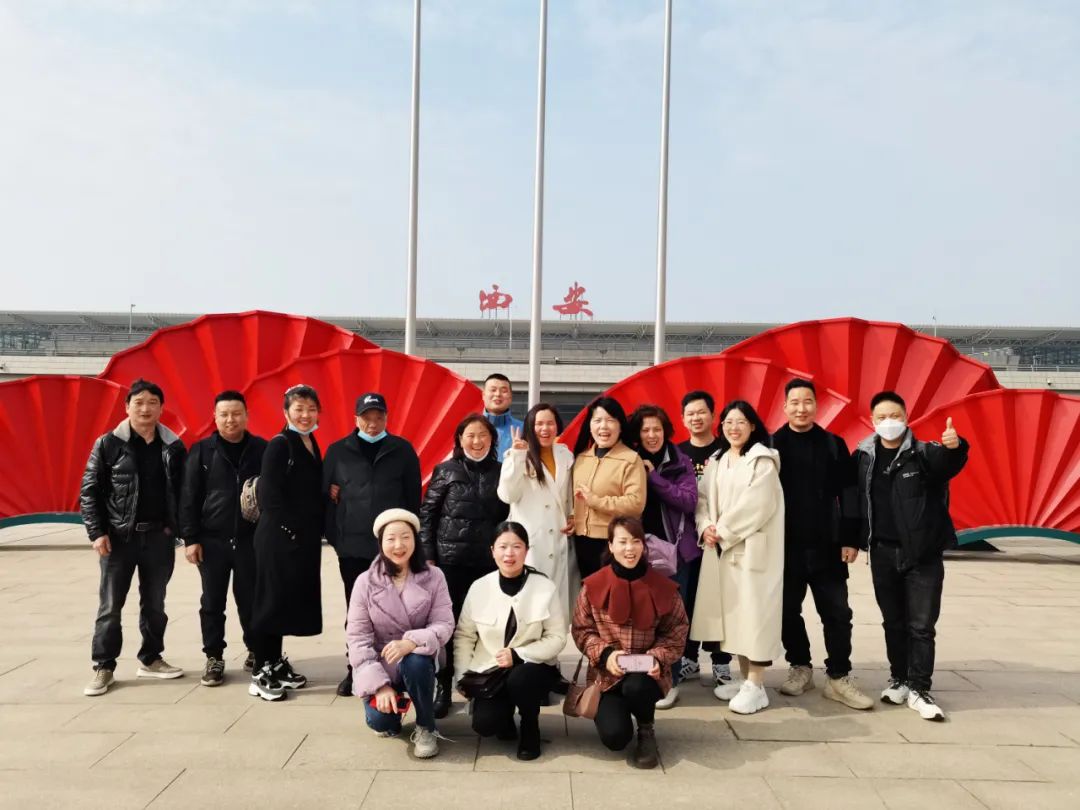 旅游开启美好的一天,旅游开启你的美好生活