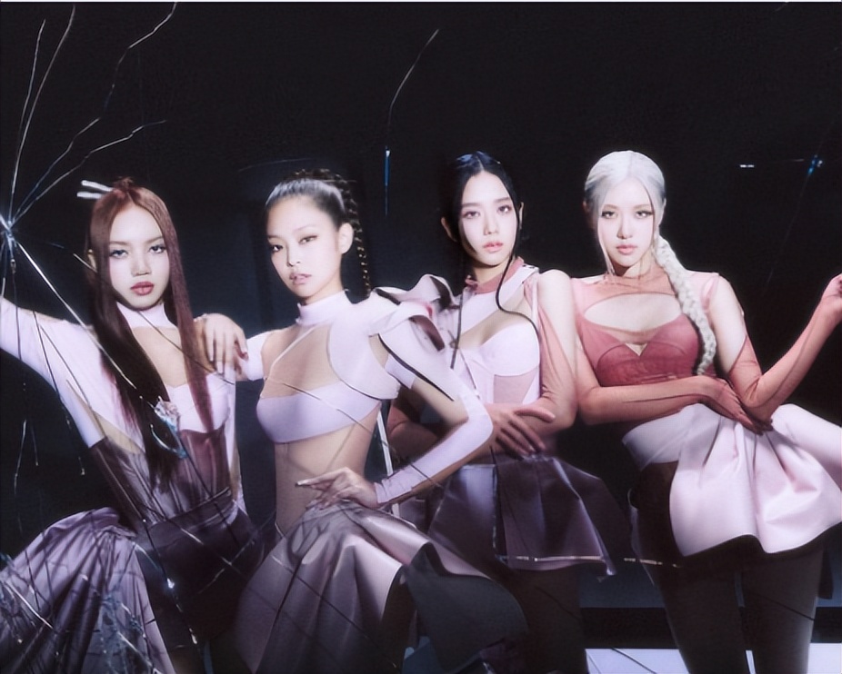 韩国女星近期着装精选,韩国女星暴露着装引争议