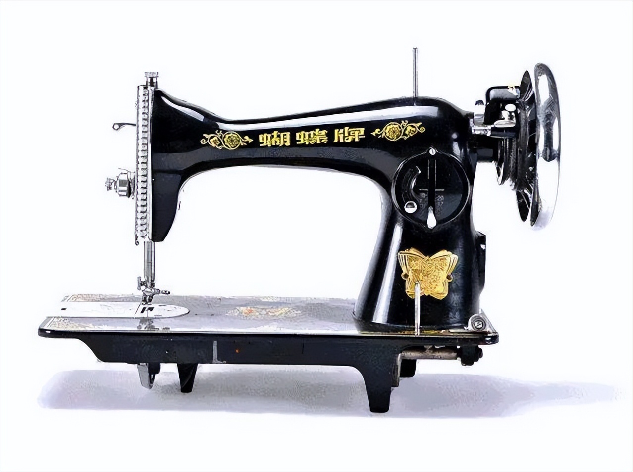 一次破产让我看清了所有的真相,曾经经营不善的回力是怎么翻身的