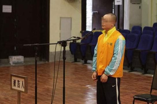 前夫是个贪污犯，历任男友都莫名其妙的分手，殷桃的感情路真难走