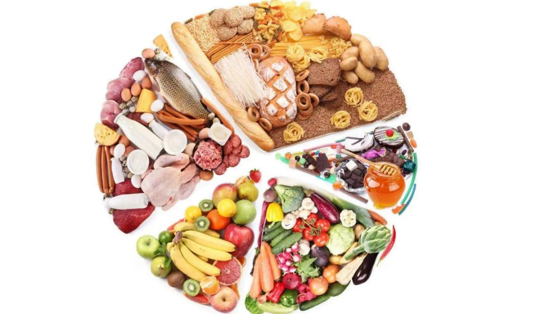 起小红点还特别痒,起小红点是什么病