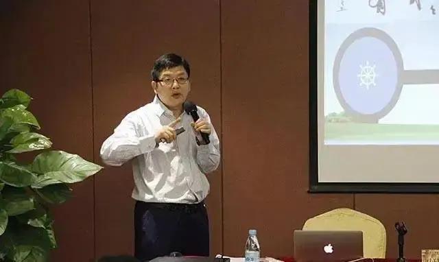 否认*京大南***杀屠**、毒教材、日本风情街，供奉战犯，精日事件何时了