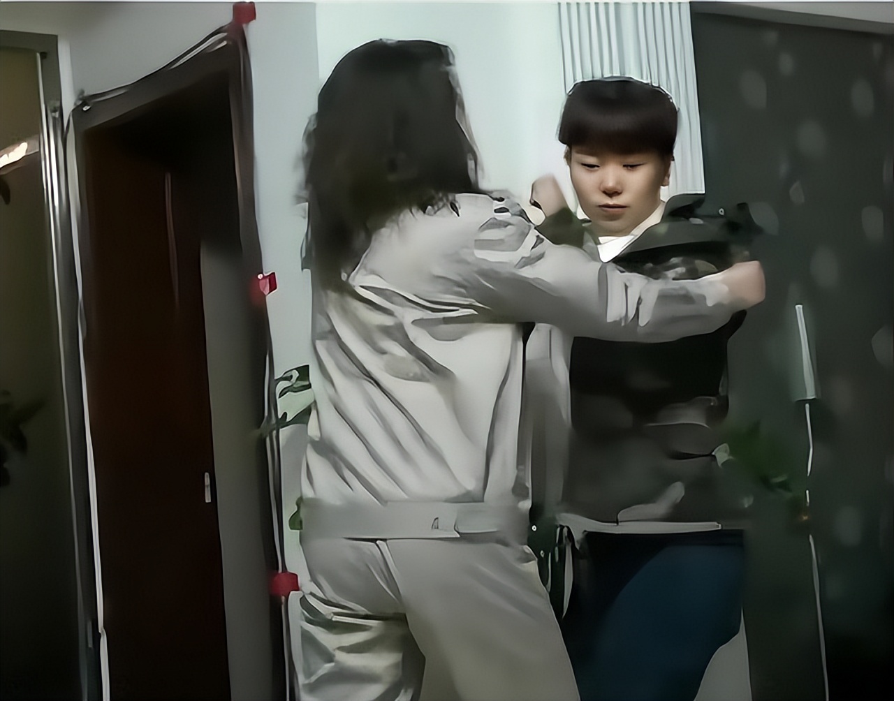 辽宁富家女每天早饭300块,富家女一个月200万零花钱