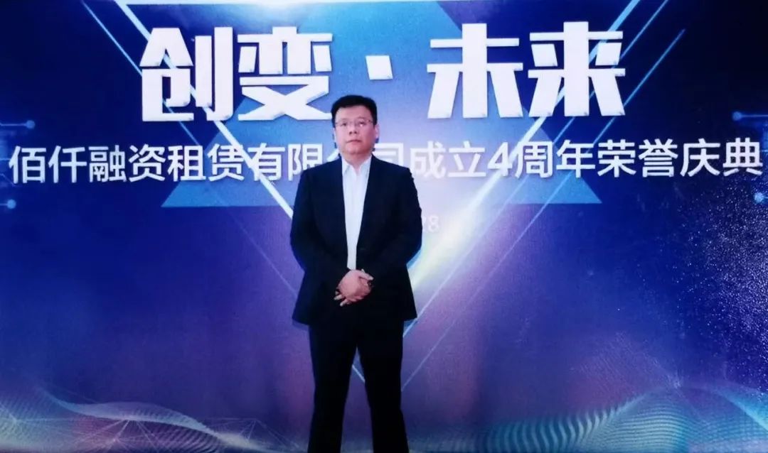 老万是谁直播间,老万是谁的孩子