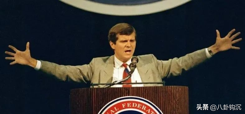 他打造了美国政治史最脏竞选，却被命运掐断了脖子