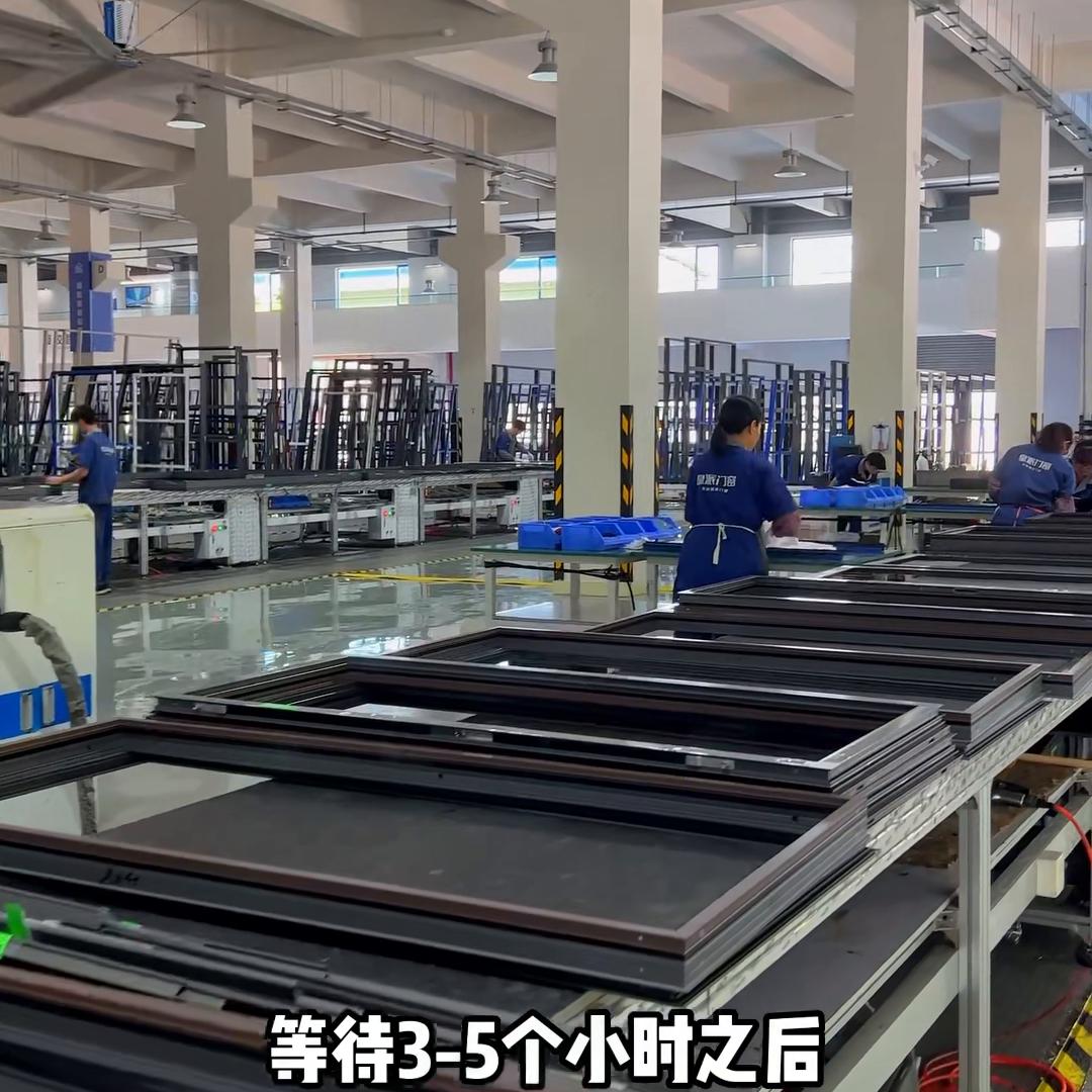 皇派门窗专访,皇派门窗十大优势