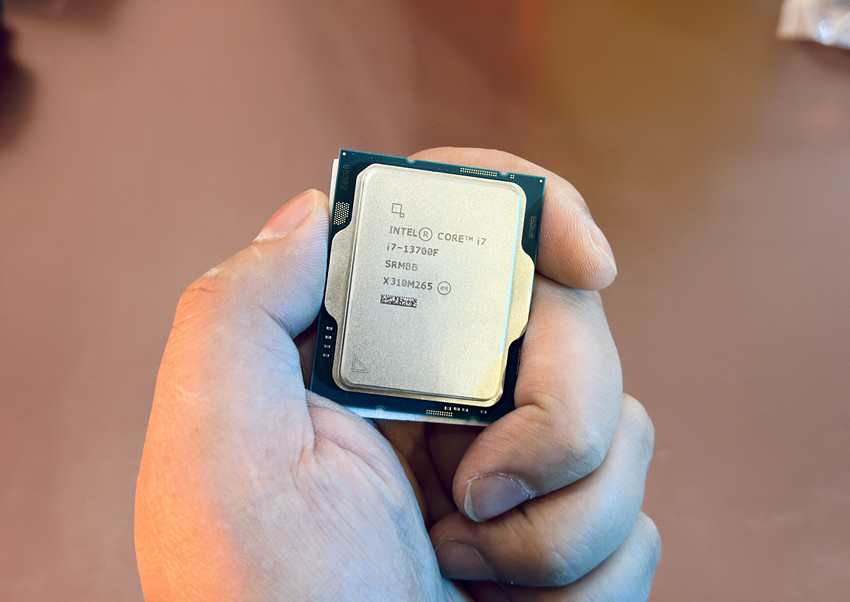 2000块打造一台顶配级游戏电脑,5000多的预算打造一台游戏主机