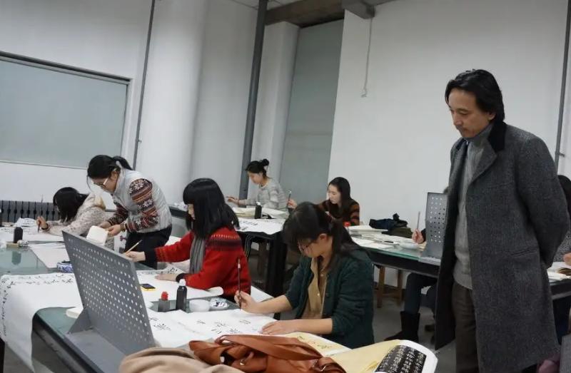 南京美术集训画室找哪家,想考美院附中选哪个画室集训