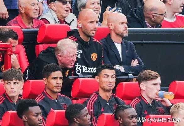 滕哈格谈c罗提前离开无法容忍,c罗和滕哈格全程无交流