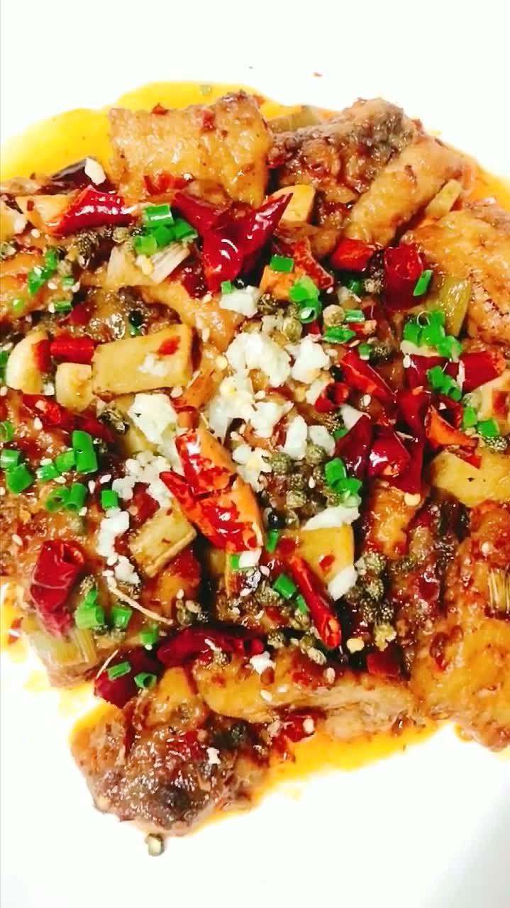 味道鲜美的草鱼做法多种多样，探寻地域特色口感与吃法