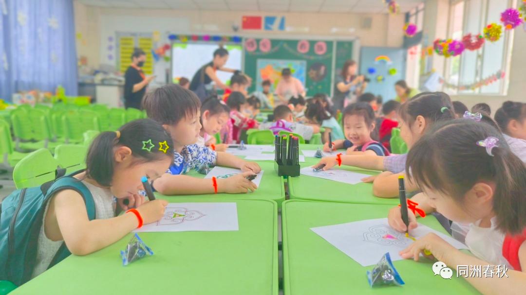 首届56个民族服饰创意大赛,五十六个民族服饰展介绍