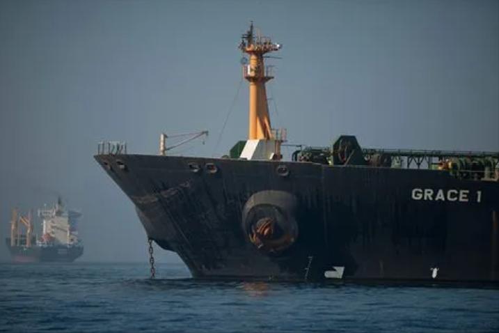 7月10日两岸敏感时期，一架包机飞离台湾，美国不敢干蔡当局想干