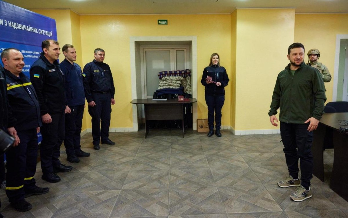 前线打仗后方粮草供应不济,前线战事军粮吃紧