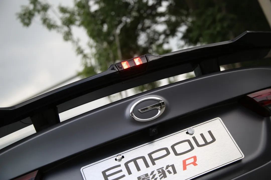 广汽传祺影豹R官方视频,广汽传祺影豹真人视频