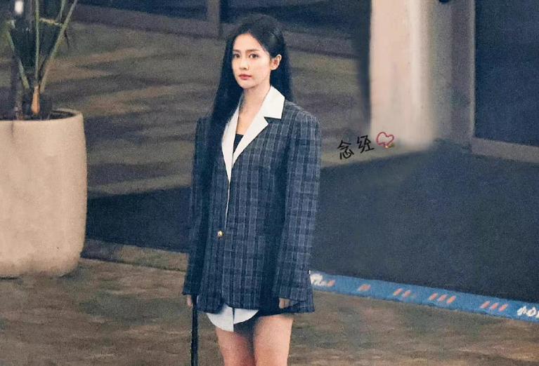 以爱为营白鹿在开机仪式说话,以爱为营白鹿出场