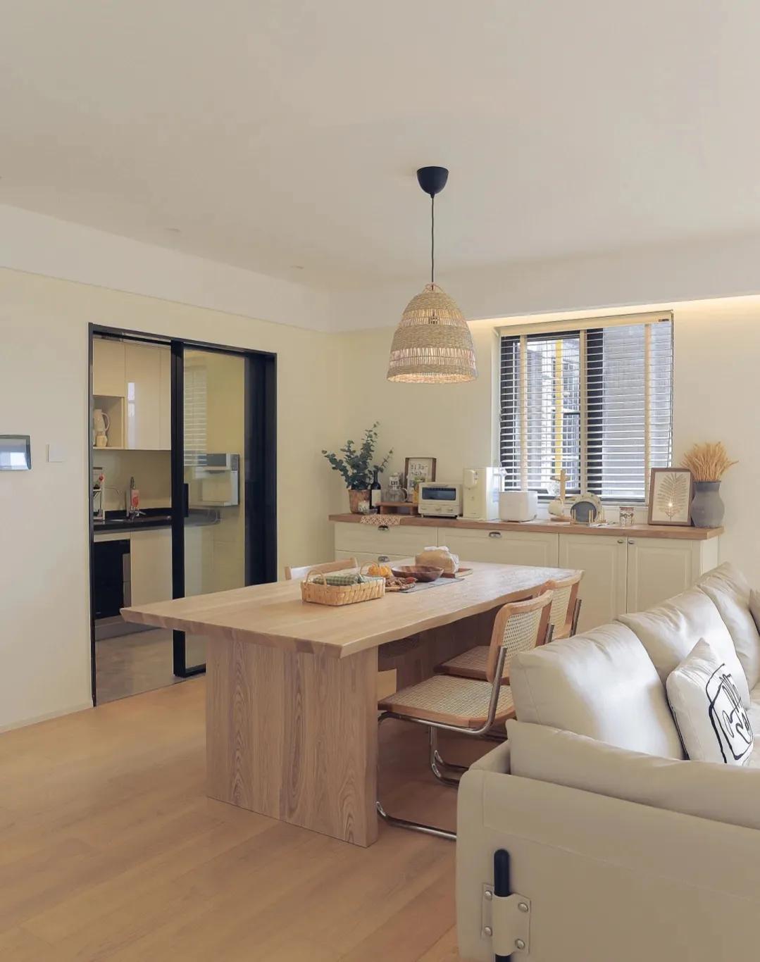 女主晒出装修一半的房子,女子晒25万弄的奇葩装修