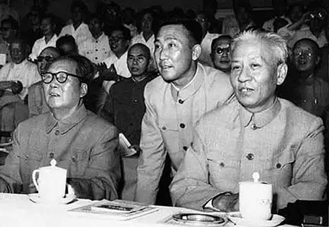 毛*东泽**如何评价周恩来、*少奇刘**、*德朱**、*小平邓**、*云陈**、瞿秋白？