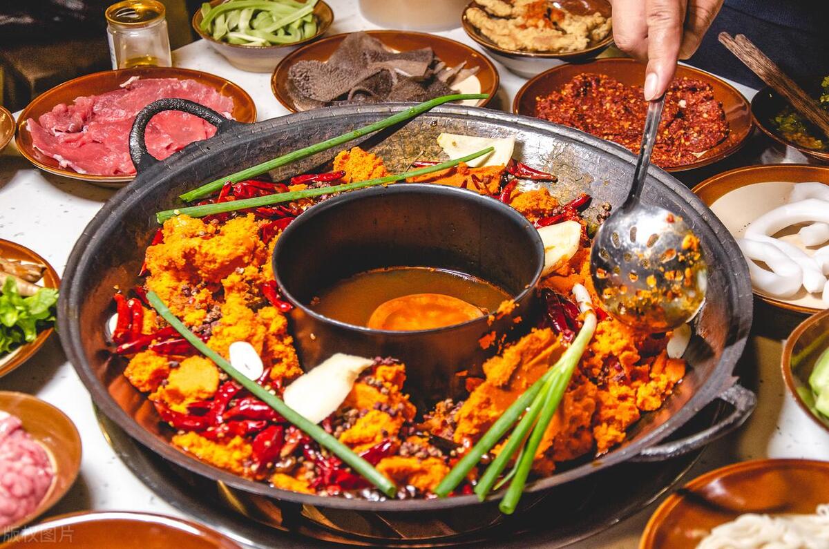 火锅锅底成本高如何盈利,不要钱的锅底