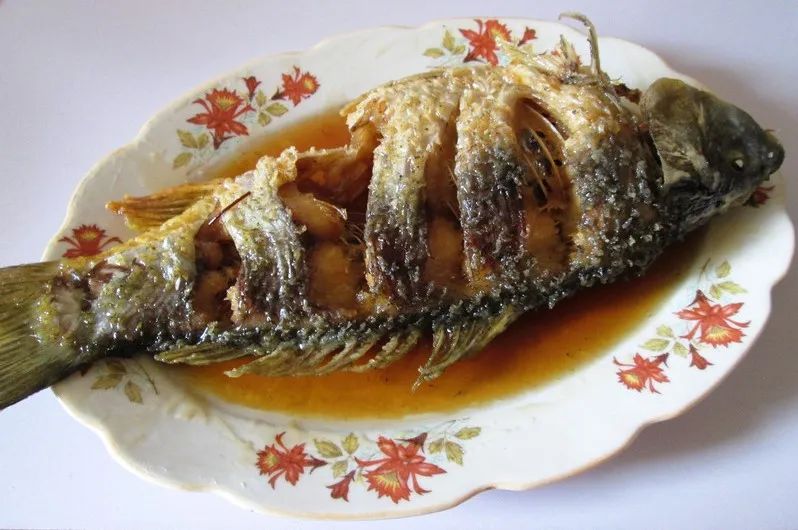 为什么广东人忌讳吃鲤鱼,鲤鱼什么人不能吃的