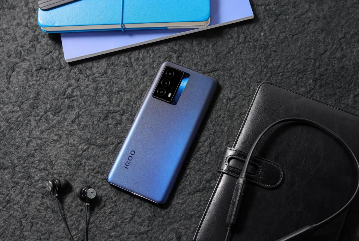 值得购买的性价比高的手机推荐,质量最好的手机推荐性价比高的