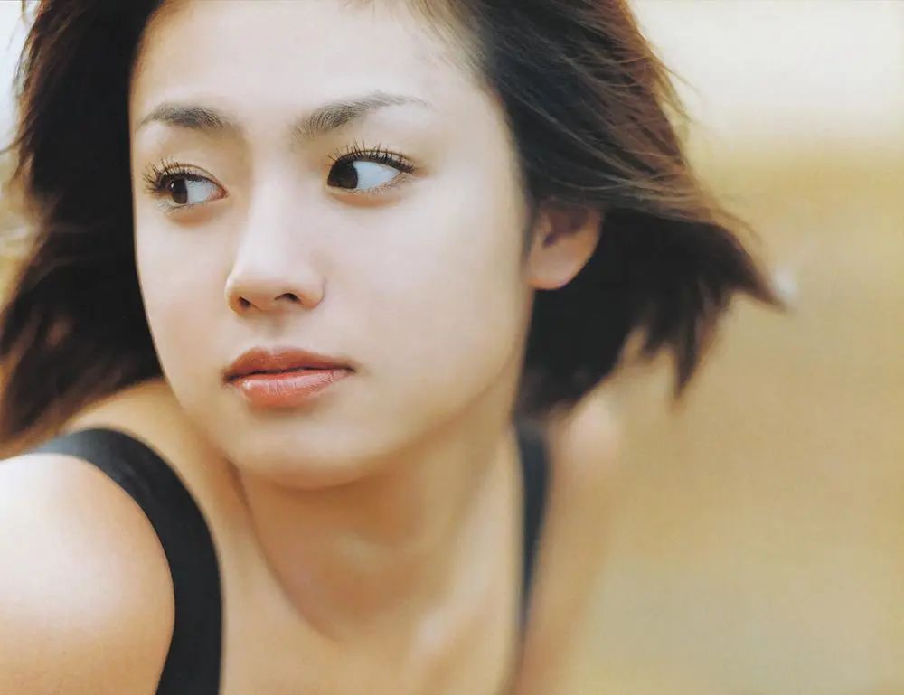 绫濑遥颜值巅峰之作,日本最迷人的十大美女绫濑遥