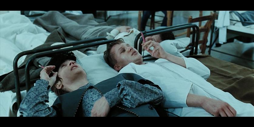 抱歉，该上热搜的是她，不是男足