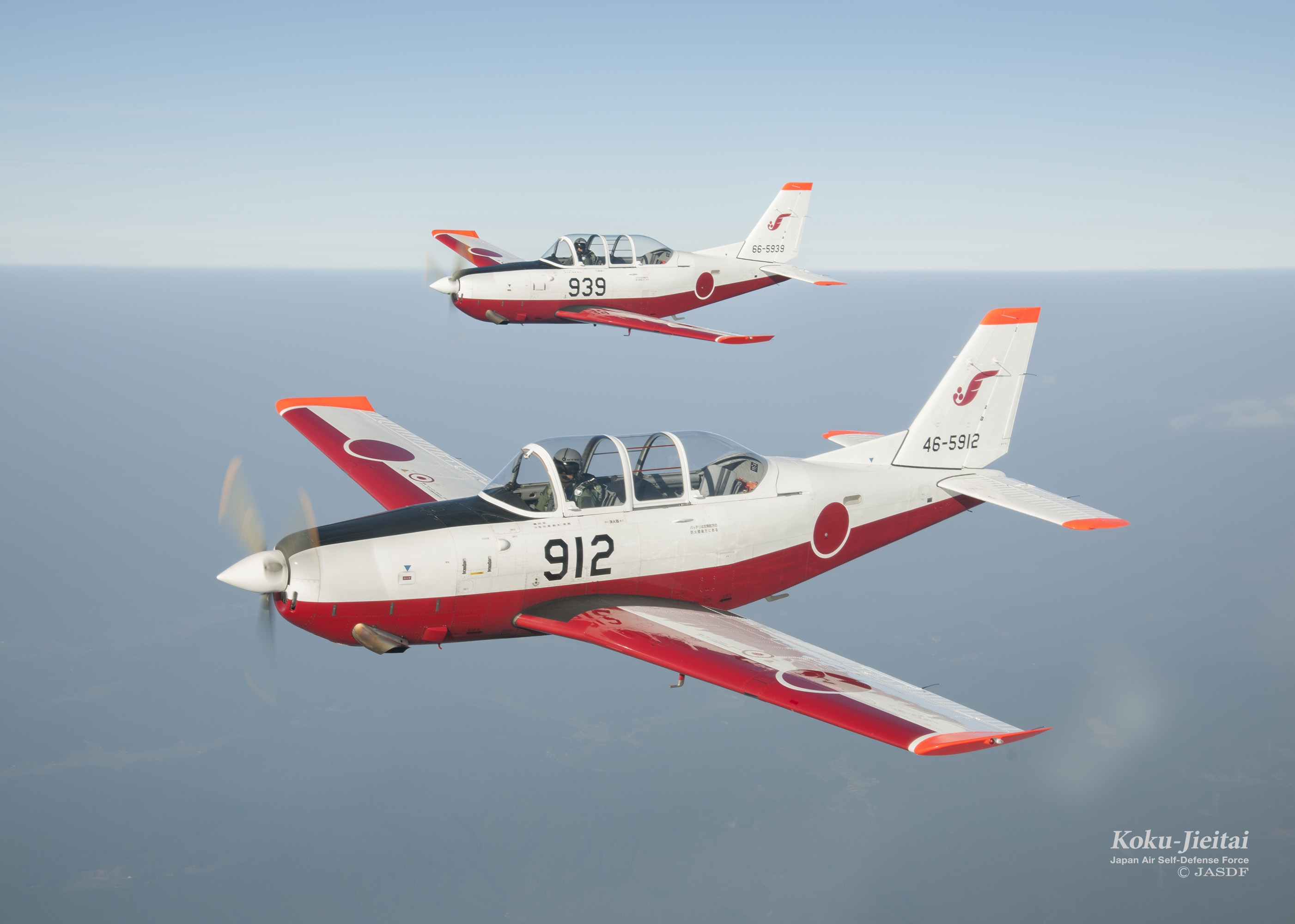 日本空中自卫队战斗机训练视频,日本富士直升机