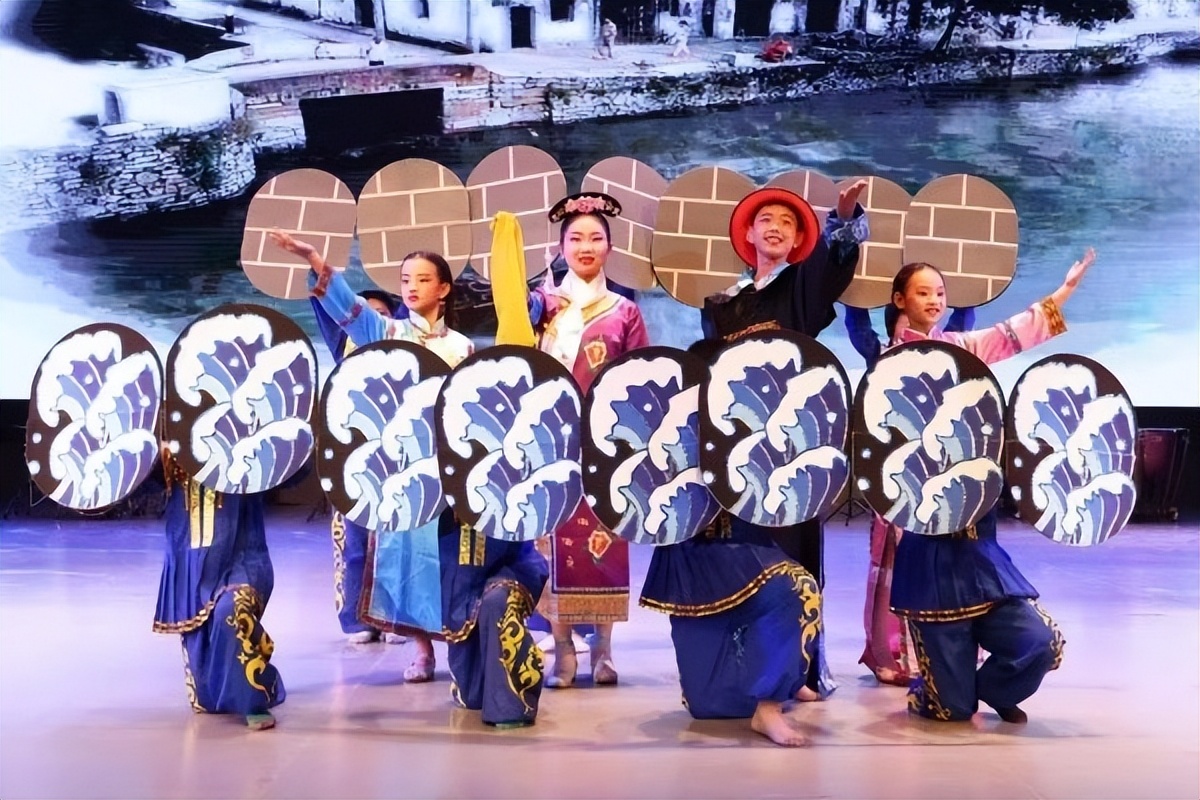 投入2个亿提档升级，新华学校未来可期！