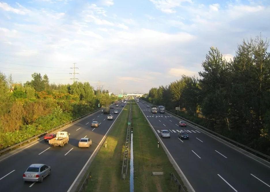 高速公路逃卡行为如何认定 (倒卖高速通行卡怎么处罚)