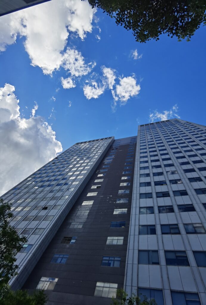 基于华普微无线射频和传感器产品在电梯监控摄像头上的应用