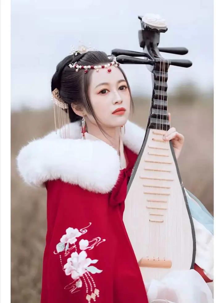 七律诗词大全50首,七律诗首联和尾联