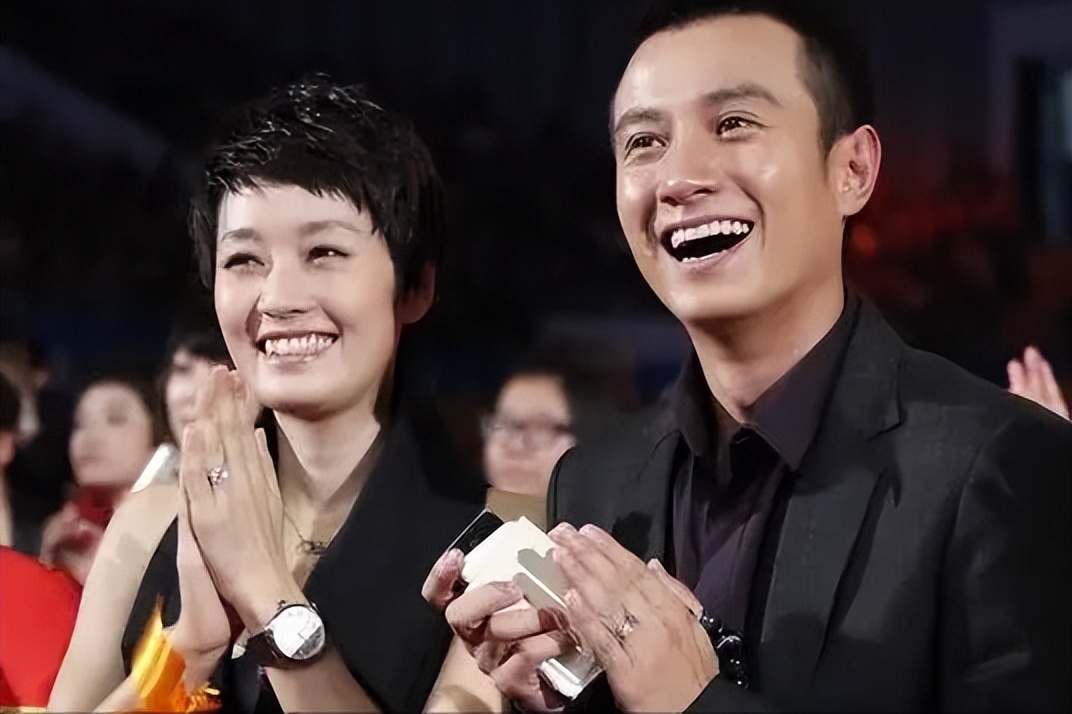 文章和女儿亮相机场最新,文章女儿爱马